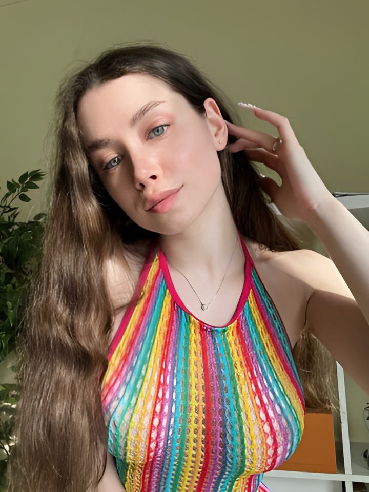 Дарья привлекальеная девушка из Талнах цена от 1500 руб