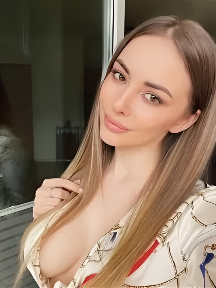 Юна привлекальеная девушка из Талнах цена от 1500 руб