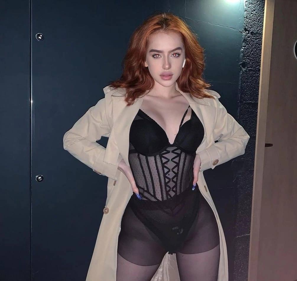 Кристиночка привлекательная девушка из Талнах цена от 3000 руб