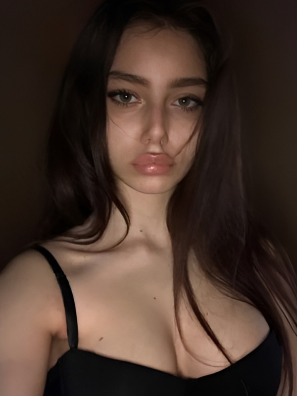 Фрида привлекательная девушка из Талнах цена от 1500 руб