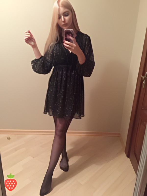 Леночка привлекательная девушка из Талнах цена от 2000 руб