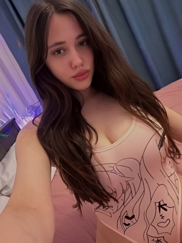 Летиция привлекательная девушка из Талнах цена от 10000 руб