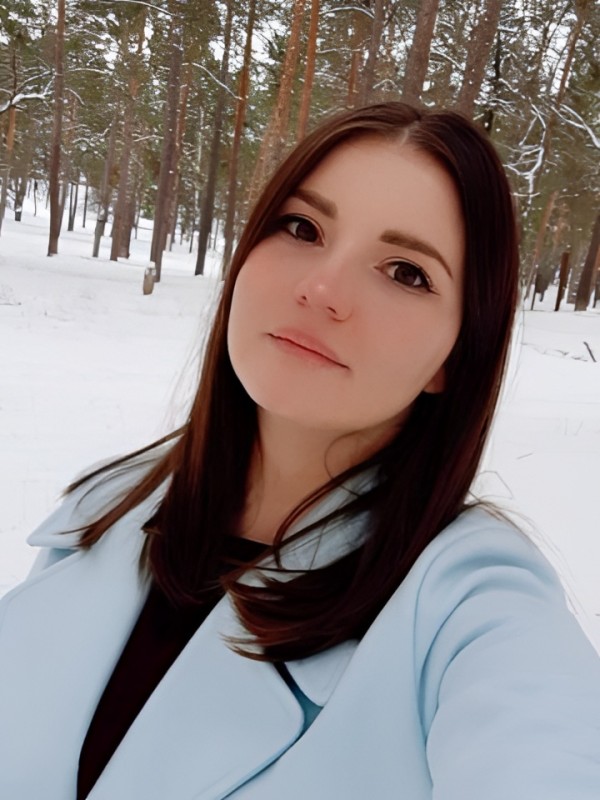 Стефания привлекательная девушка из Талнах цена от 5000 руб