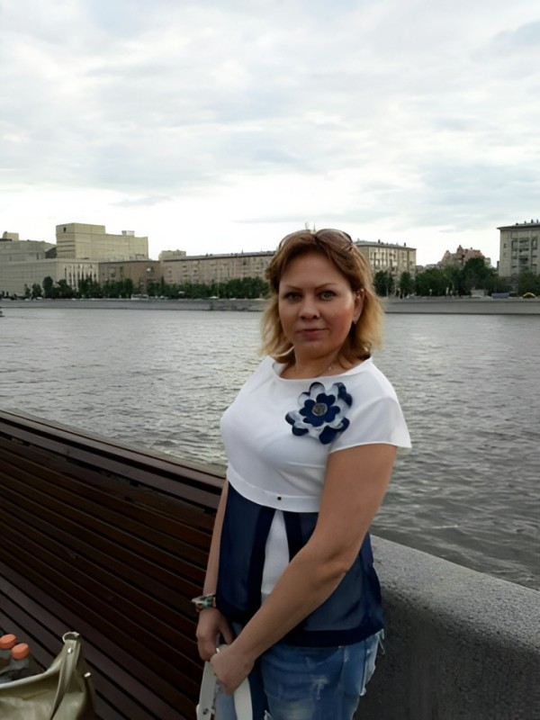 Виктория привлекательная девушка из Талнах цена от 1500 руб