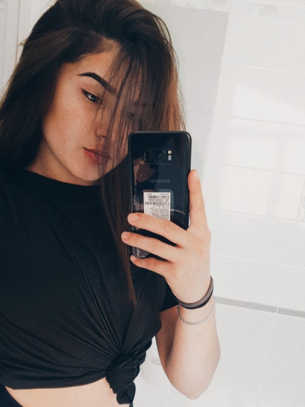 Варя привлекательная девушка из Талнах цена от 3500 руб