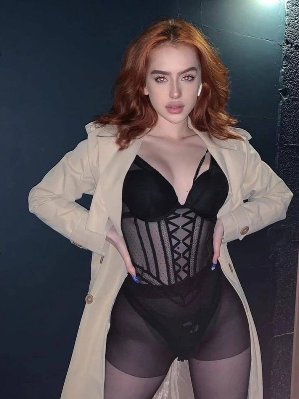 Кристиночка привлекательная девушка из Талнах цена от 3000 руб