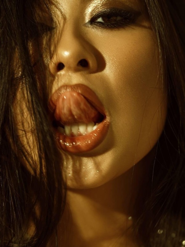 Сашечка привлекательная девушка из Талнах цена от 6000 руб